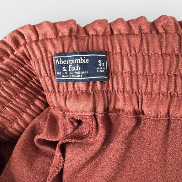 Abercrombie S Burnt Red Satin Paper Bag Pants High Rise Smocked Belted Trousers - Picture 5 of 8